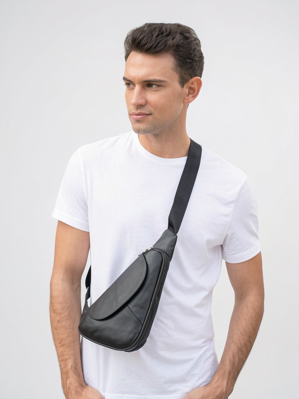 Petite Sacoche Bandoulière en Cuir Homme Zippée Compacte - 2