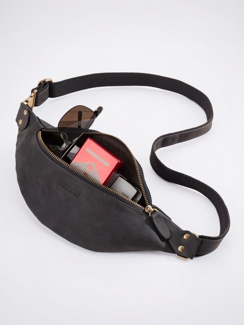Sacoche Banane Homme en Cuir Zippée Compacte Poitrine - 9