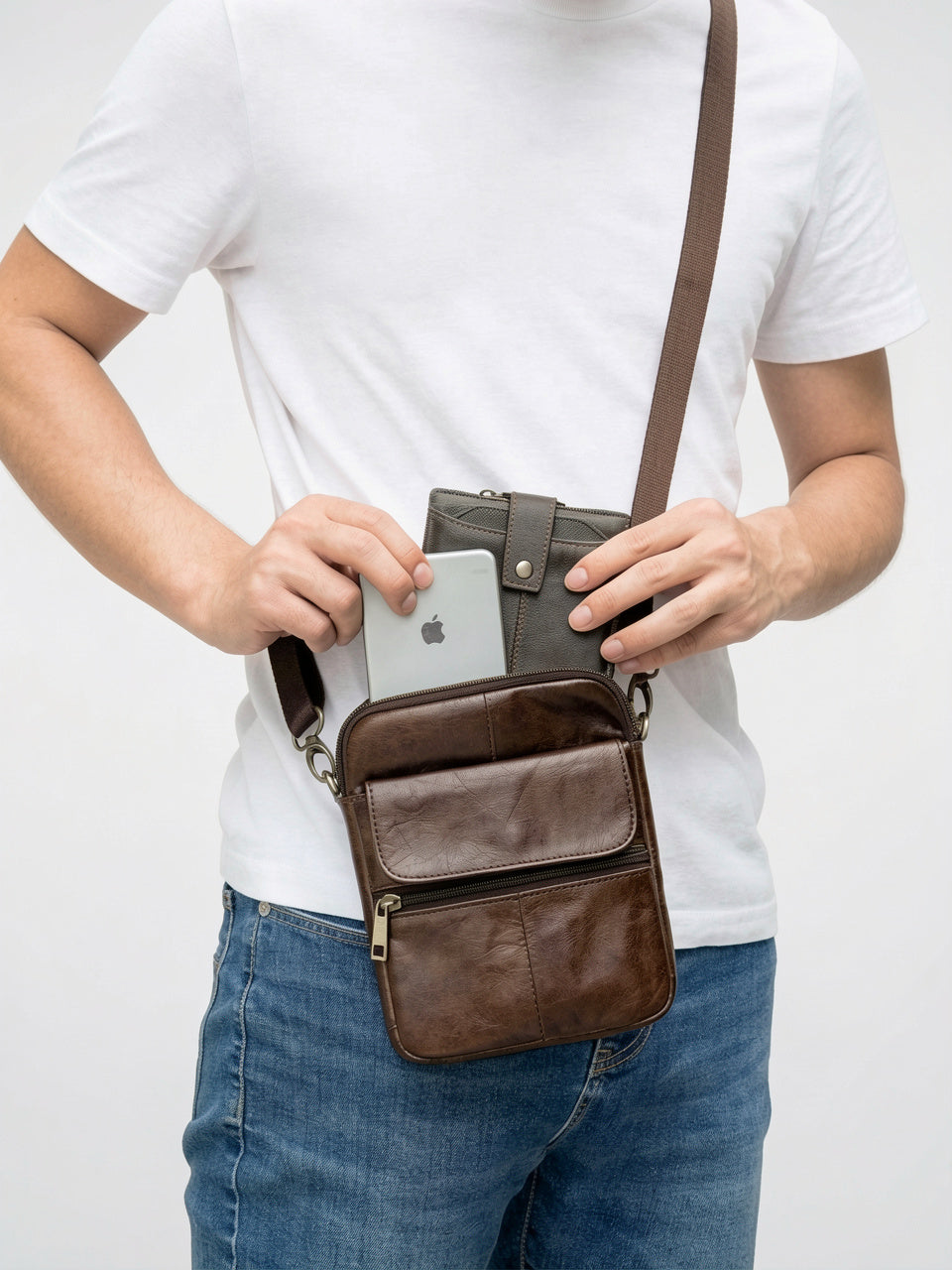 Sacoche Bandoulière Homme en Cuir Discrète Zippée Compacte - 2