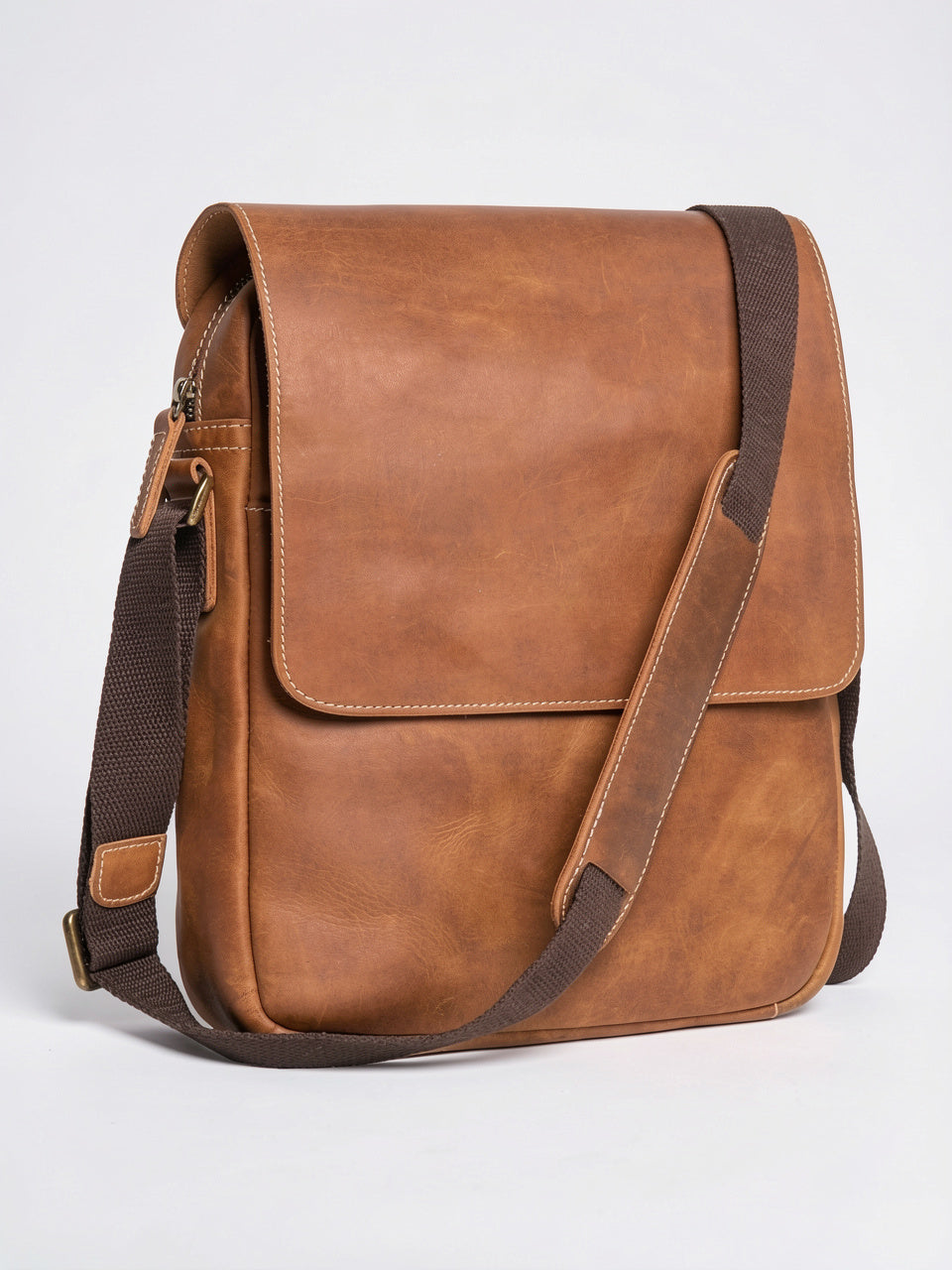 Sacoche Bandoulière Homme Rabat Véritable Cuir Compacte Zippée - Marron Clair 23cm x 30cm x 6cm