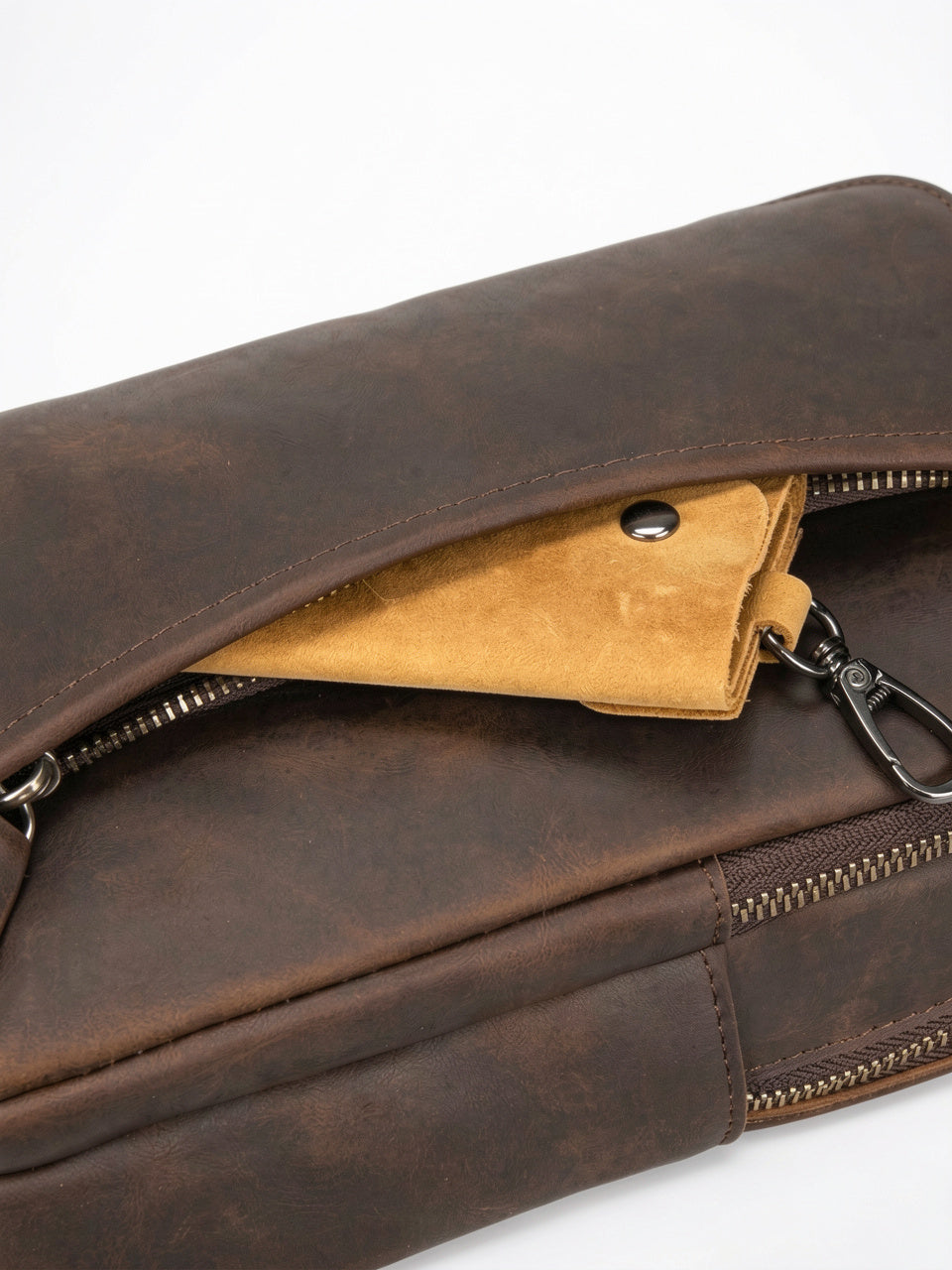 Sacoche Poitrine Bandoulière Homme Cuir Portée Zippée Compacte - 10